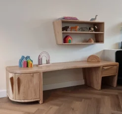 Furnitique - Custom Made Volmassief Eikenhouten Speeltafel + Wandmeubel