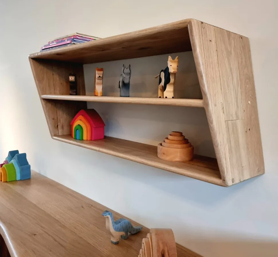 Furnitique - Custom Made Volmassief Eikenhouten Speeltafel + Wandmeubel