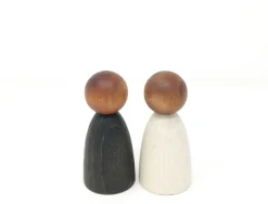 Grapat Volwassen Nins, Donker