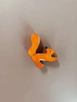 Holztiger Eekhoorn Van Hout