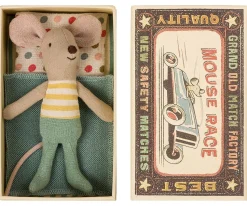 Klein Broertje Muis In Luciferdoosje