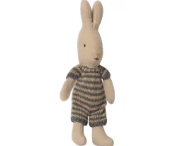 Maileg - Rabbit (size Micro), Blauw Gestreept Pakje