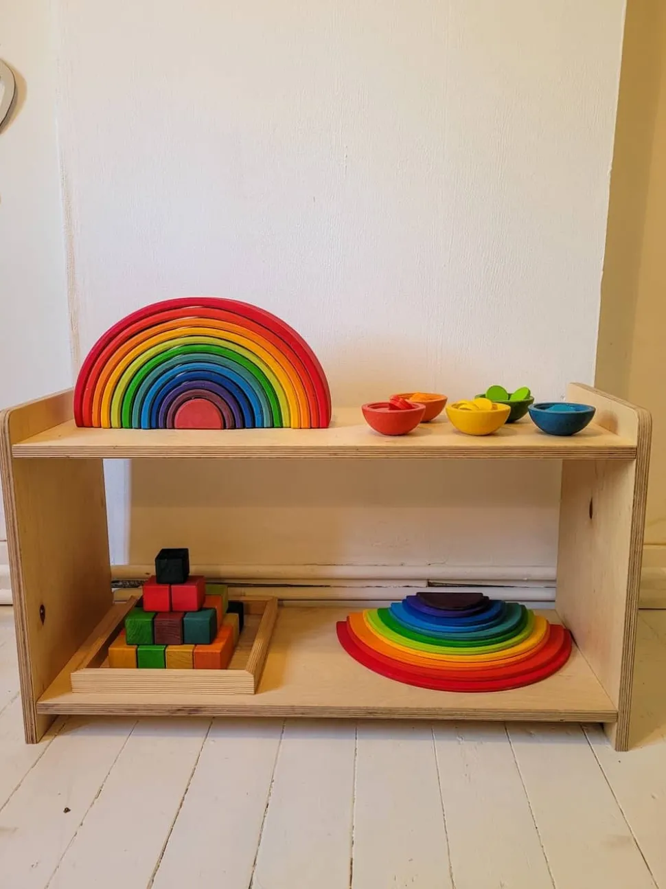 Montessori Shelf DiyDad