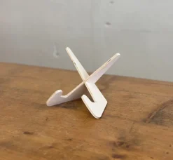 Speelbelovend Houten Standaard, Klein