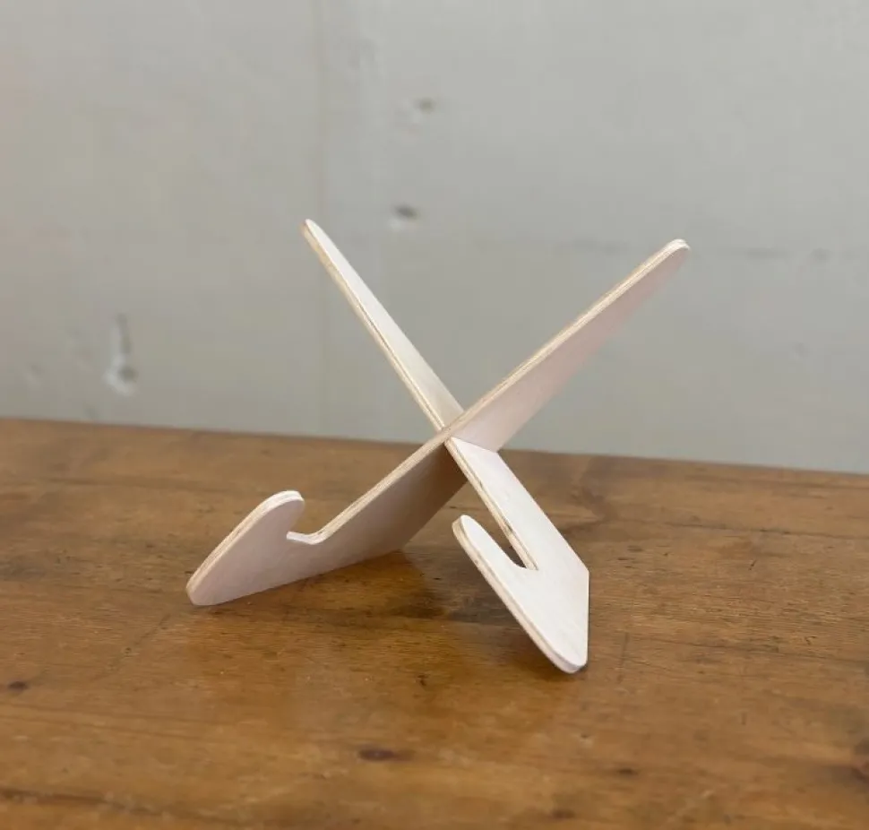 Speelbelovend Houten Standaard, Medium