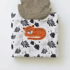 Wee Gallery Knisperboekje, Peekaboo Jungle